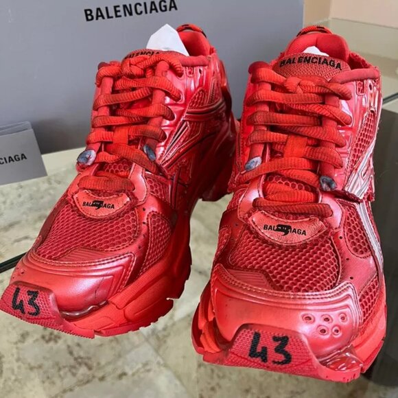 Balenciaga Runner - Picture 1 of 5